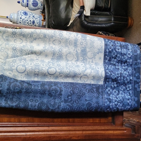 BEIGE by eci Darling Navy waisted Sleeveless DRESS - Picture 3 of 6